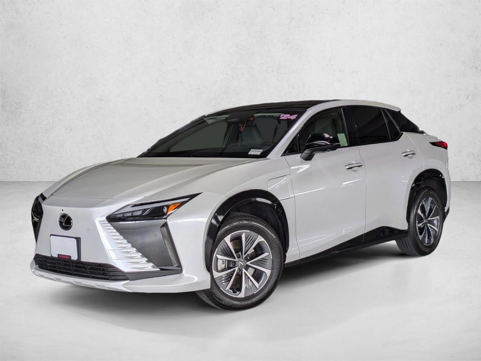 2024 Lexus RZ 450e 300e Premium w/ 18" Wheel's photo