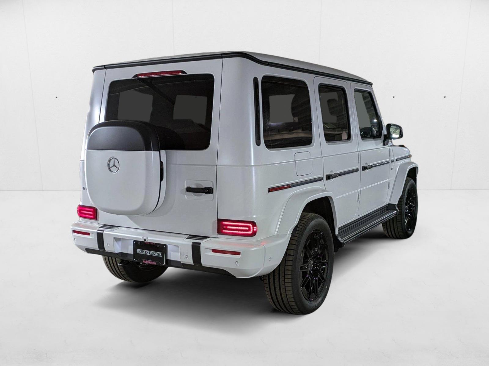 2025 Mercedes Benz G photo 2