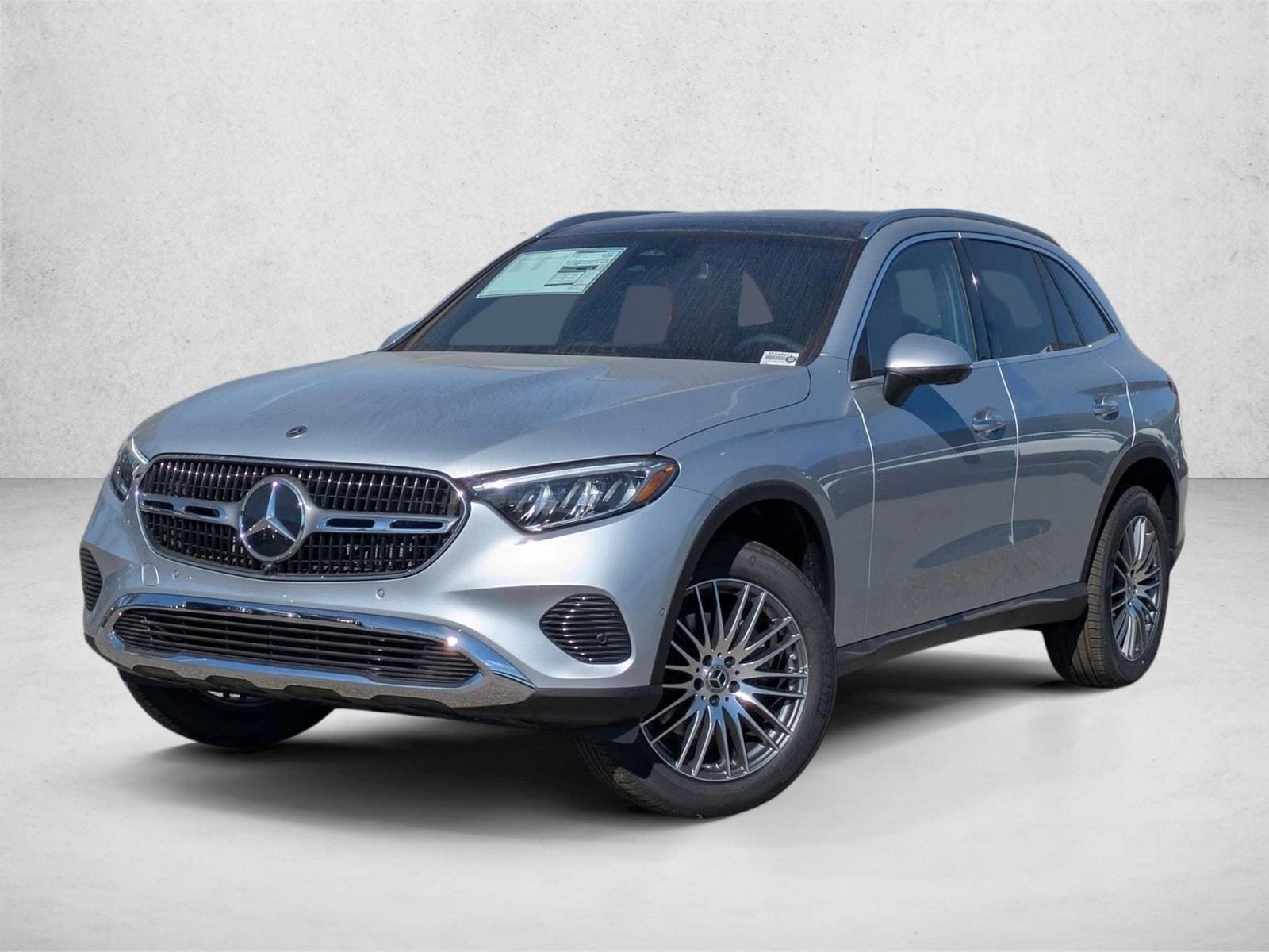 2026 Mercedes-Benz GLC GLC 300's photo