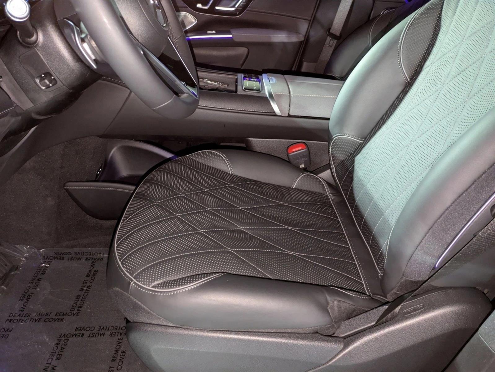 2026 Mercedes Benz EQS SUV 580 4MATIC photo 4