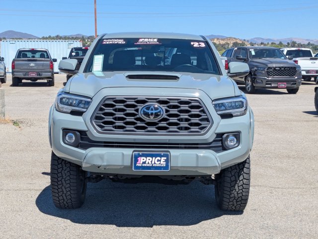 2023 Toyota Tacoma TRD Sport Double Cab V6 photo 2