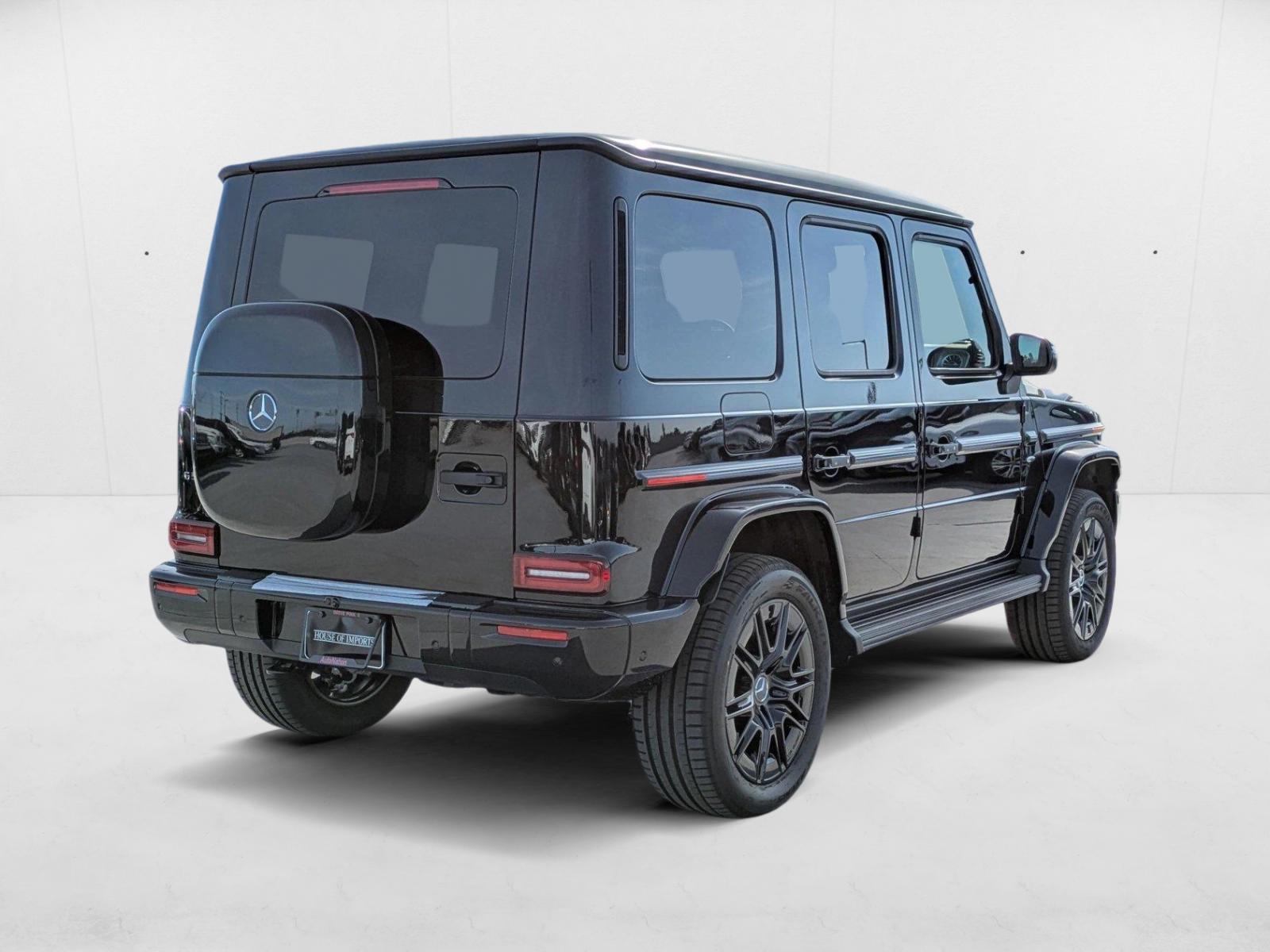 2025 Mercedes Benz G photo 2