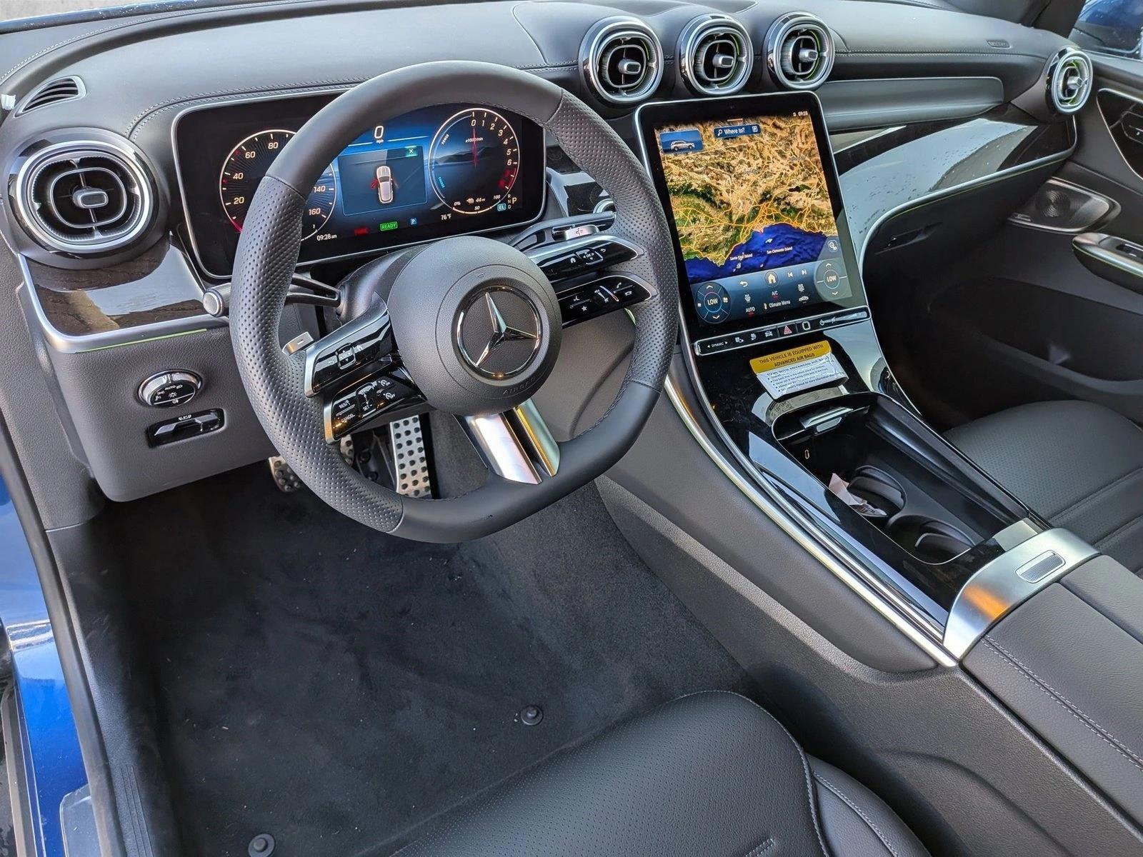 2025 Mercedes Benz GLC 350e 4MATIC photo 3