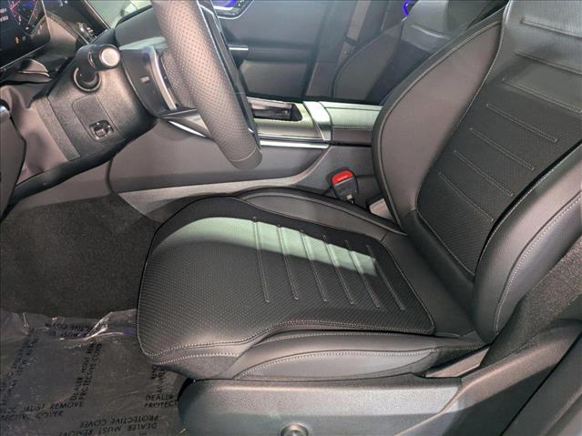 2025 Mercedes Benz GLC 300 AMG photo 4