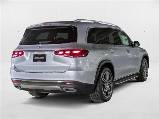 2025 Mercedes Benz GLS 450 4MATIC photo 2