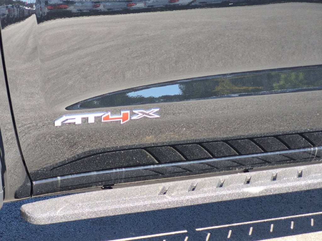 2026 GMC Sierra 1500 AT4X - Photo 31