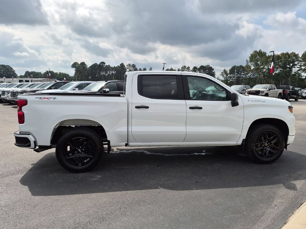 Used 2022 Chevrolet Silverado 1500 Custom Truck Used 2022 Chevrolet Silverado 1500 Custom Truck — photo 2 of 4