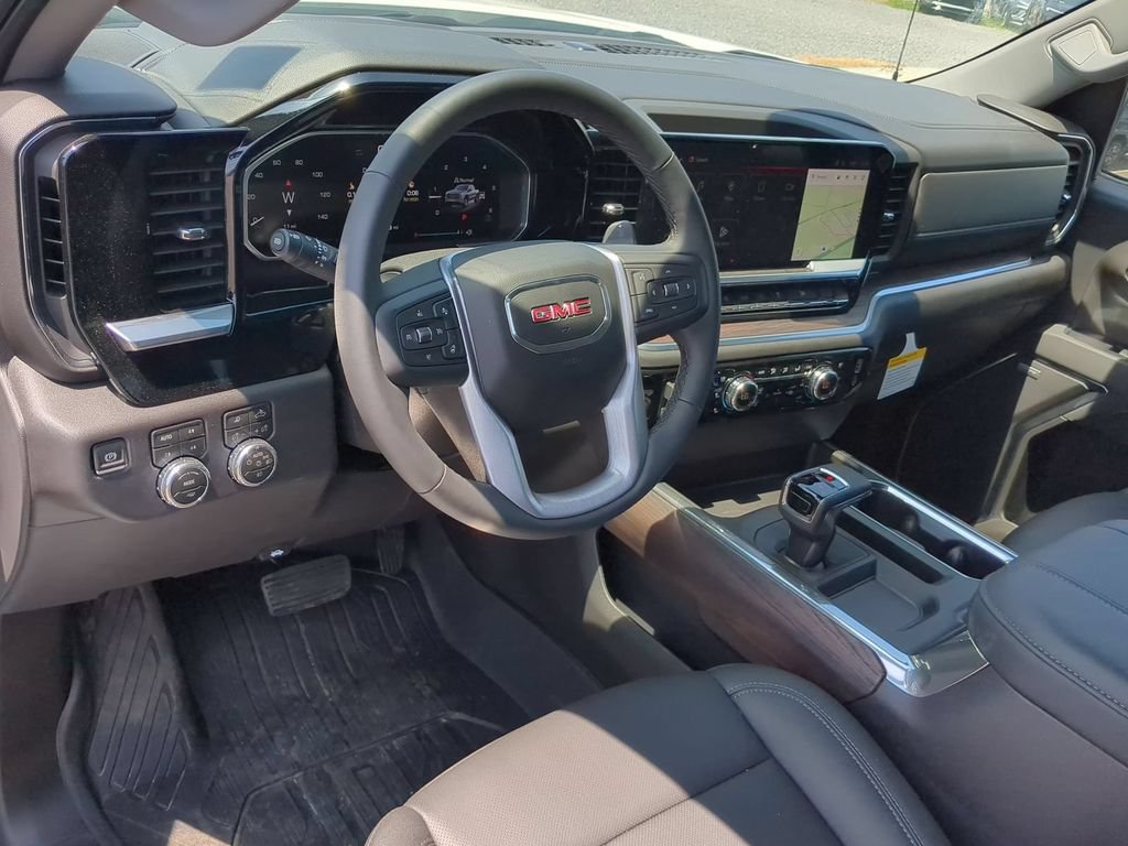 2026 GMC Sierra 1500 SLT - Photo 9