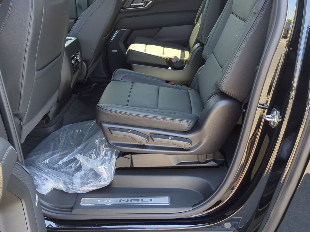 2026 GMC Yukon XL Denali - Photo 25