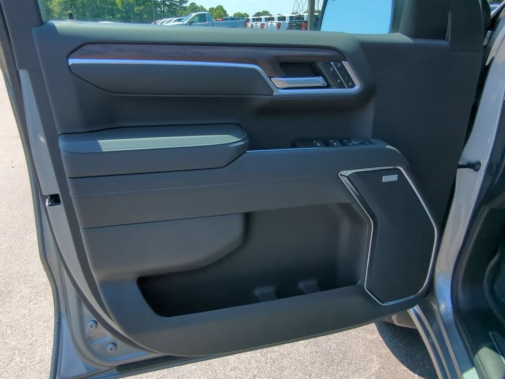 2026 GMC Sierra 1500 SLT - Photo 21