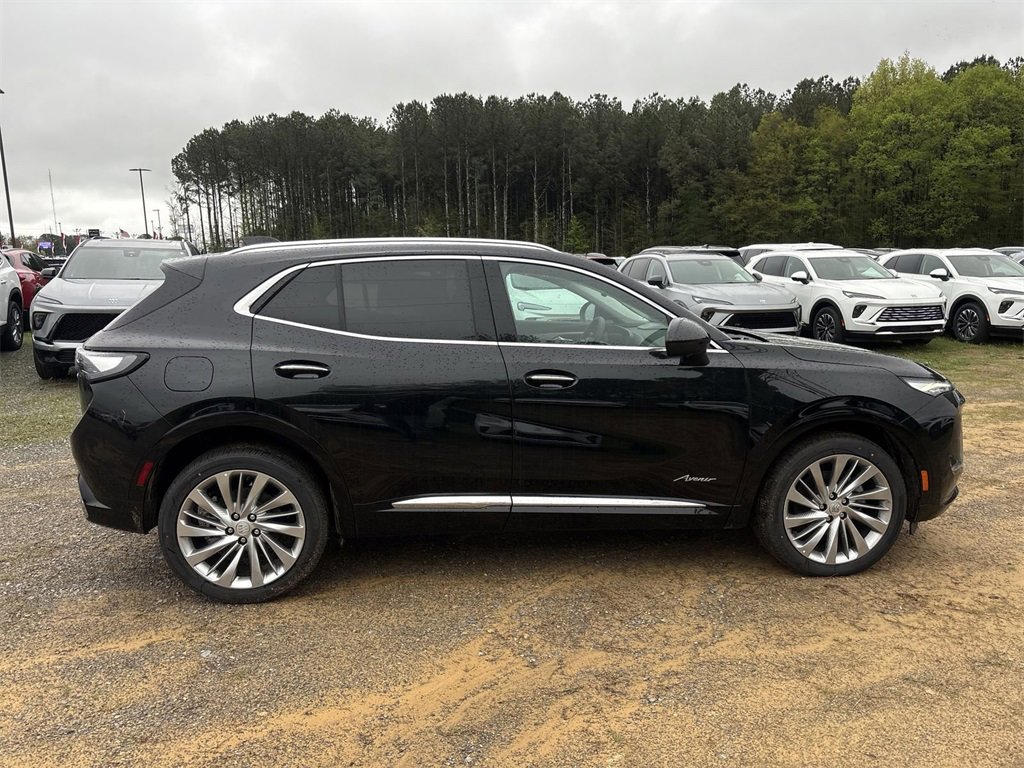 2025 Buick Envision Avenir photo 2