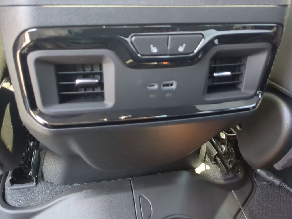 2026 GMC Sierra 1500 AT4 - Photo 21