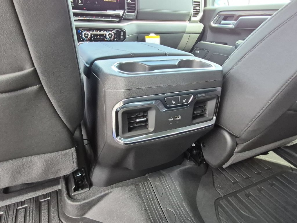 2026 GMC Sierra 1500 SLT - Photo 21
