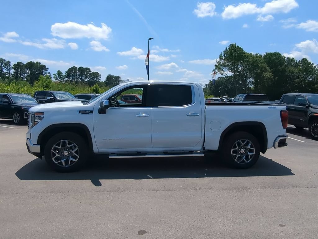 2026 GMC Sierra 1500 SLT - Photo 6