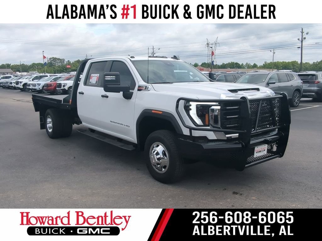 2025 GMC Sierra 4WD Crew Cab Chassis Pro's photo