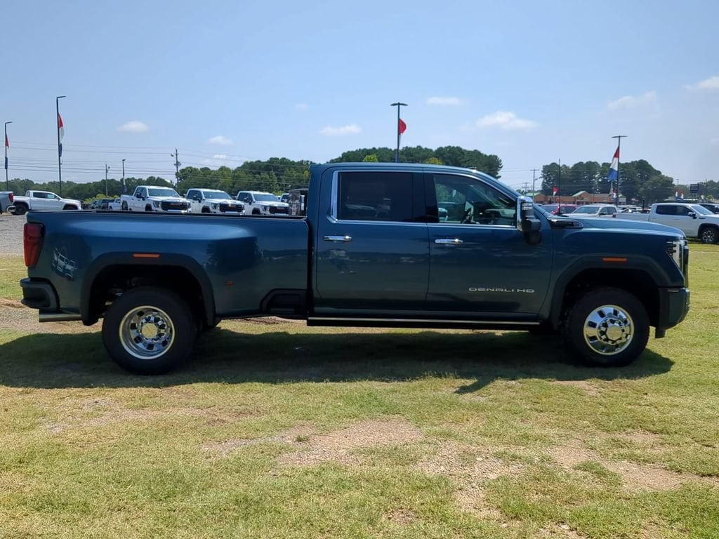 New 2026 GMC Sierra 3500 HD Denali Ultimate DRW Truck