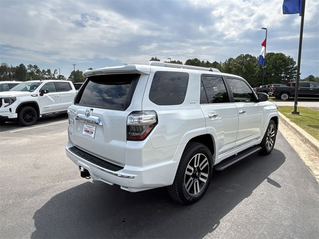 2024 Toyota 4Runner Limited photo 3