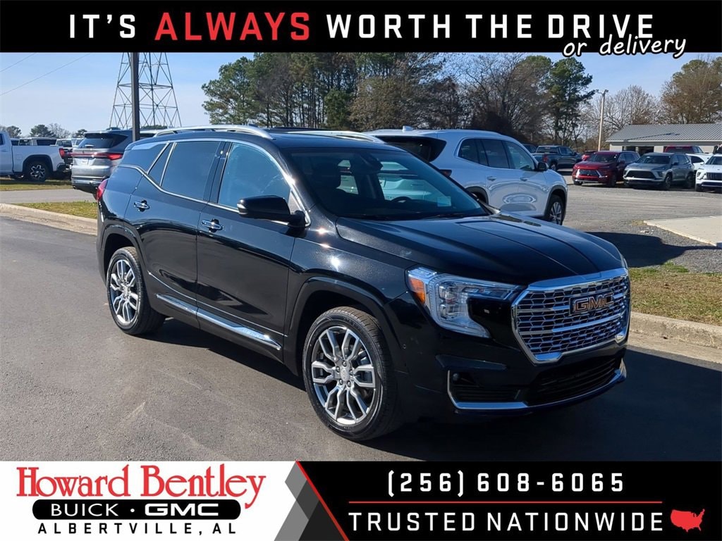 2022 GMC Terrain Denali's photo