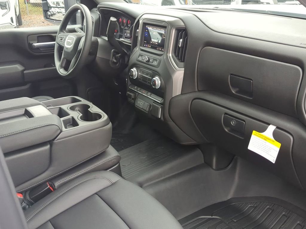 2026 GMC Sierra 3500 Chassis Cab Pro - Photo 26