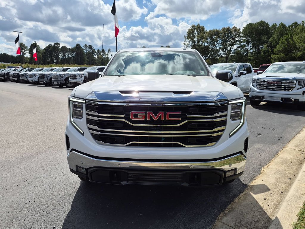 2026 GMC Sierra 1500 SLT - Photo 8