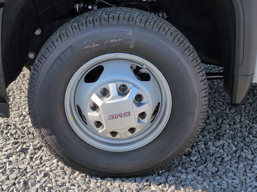 2026 GMC Sierra 3500HD Pro - Photo 29
