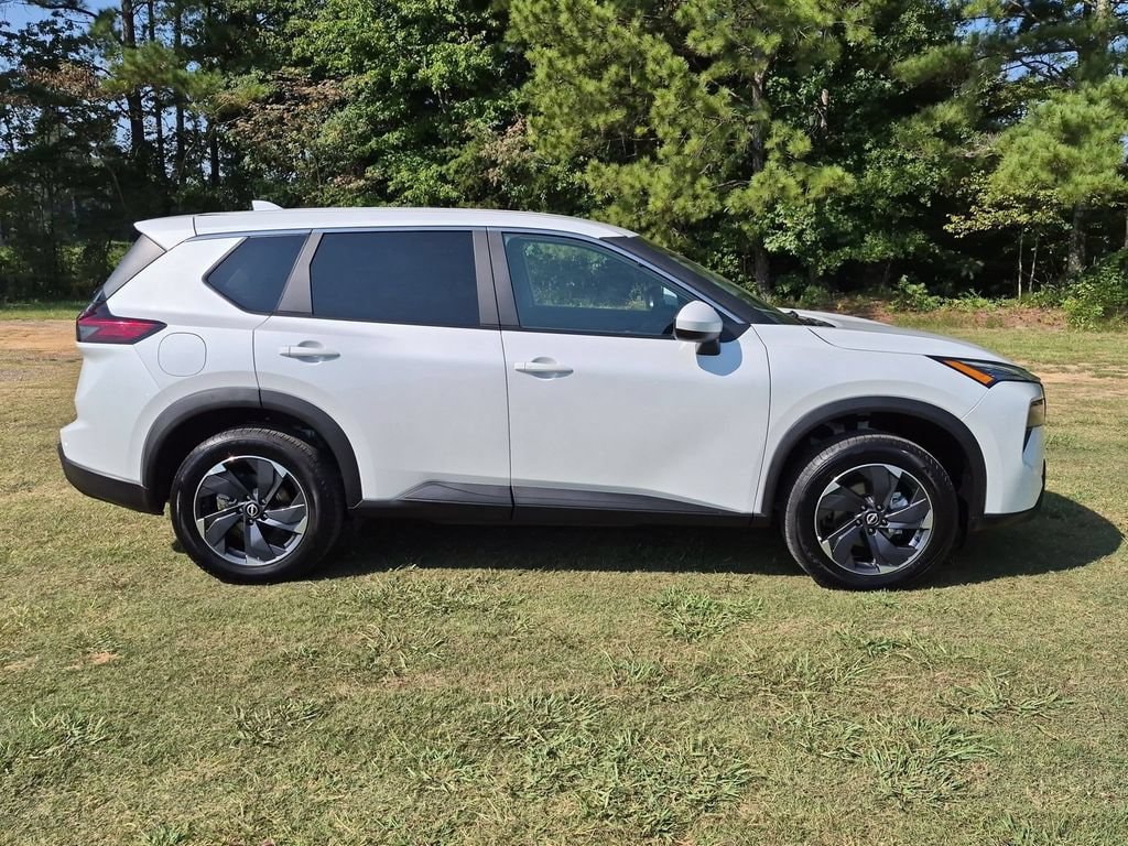 Used 2025 Nissan Rogue SV