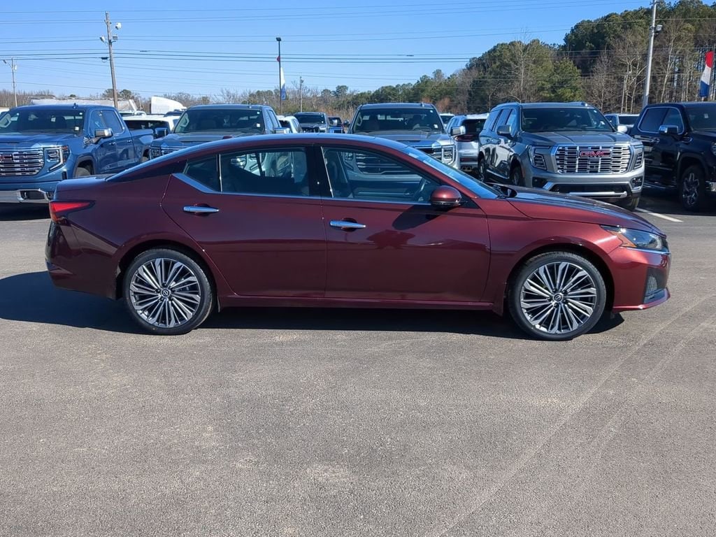 Used 2025 Nissan Altima SL