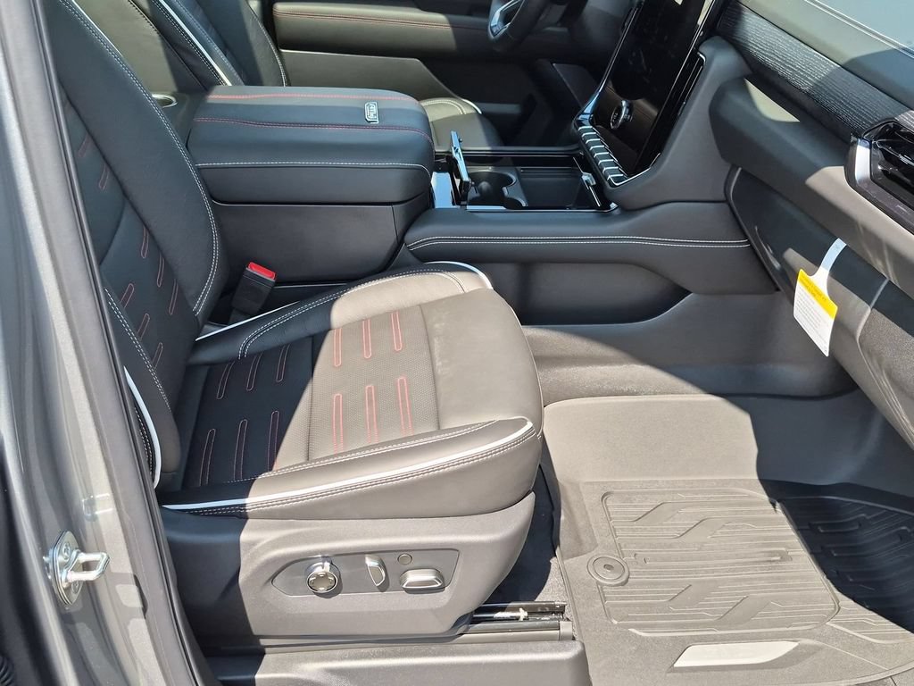 2026 GMC Yukon XL AT4 Ultimate - Photo 28