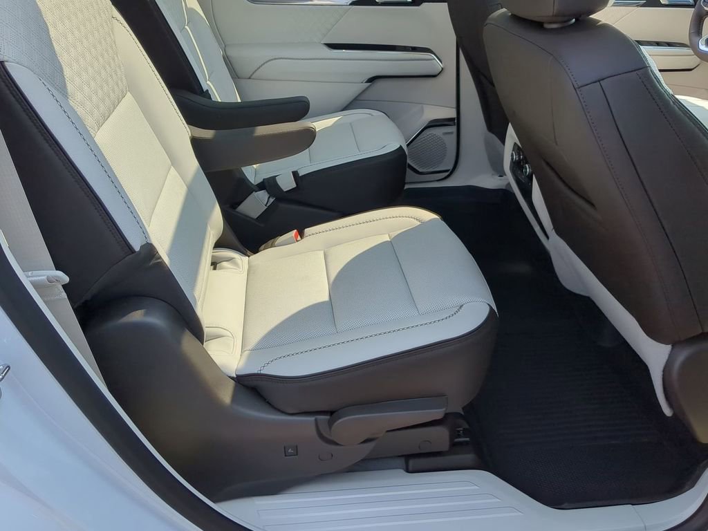 2026 GMC Acadia Denali - Photo 27