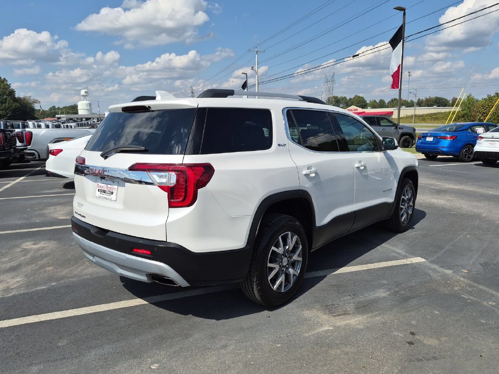 Used 2023 GMC Acadia SLT SUV — photo 3 of 4