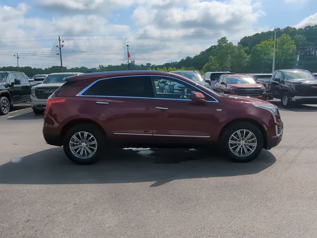 Used 2017 Cadillac XT5 Luxury with VIN 1GYKNBRS2HZ103710 for sale in Albertville, AL