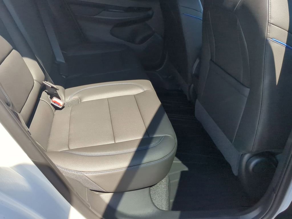 2026 Buick Envista Sport Touring - Photo 23