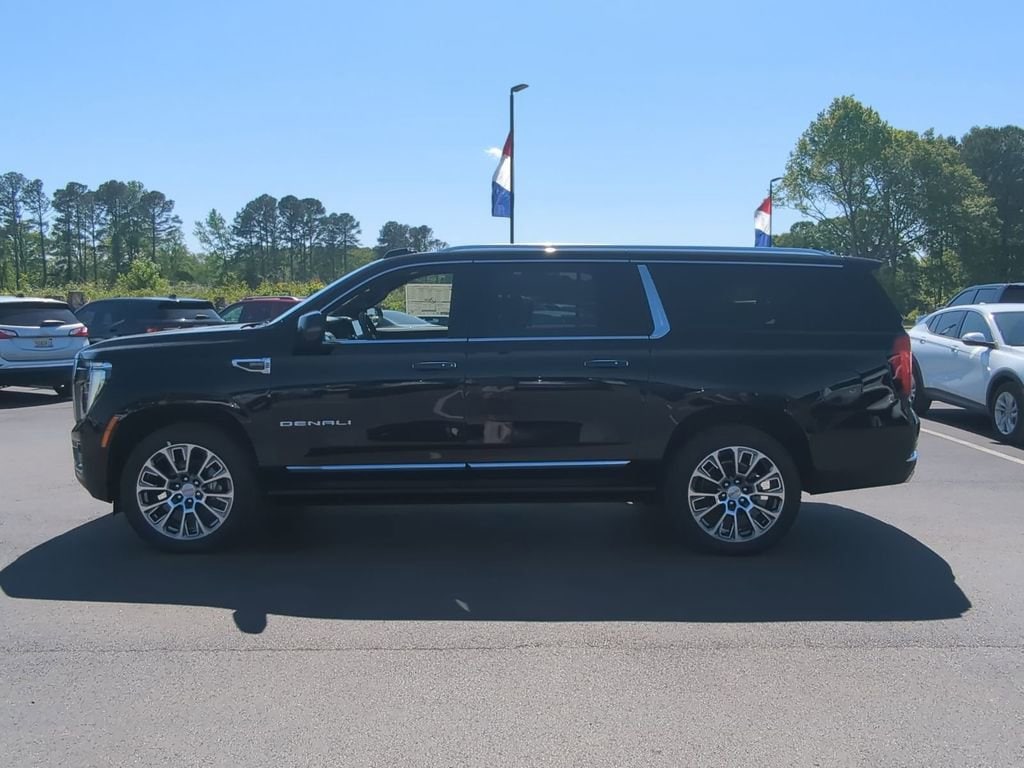 2026 GMC Yukon XL Denali - Photo 6