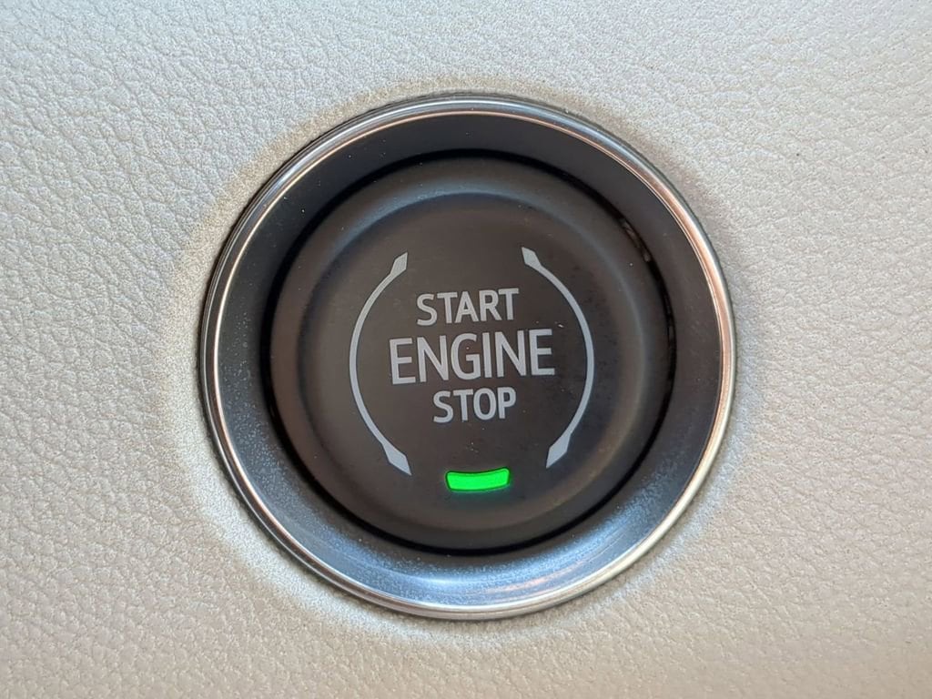 2026 GMC Acadia Denali - Photo 16