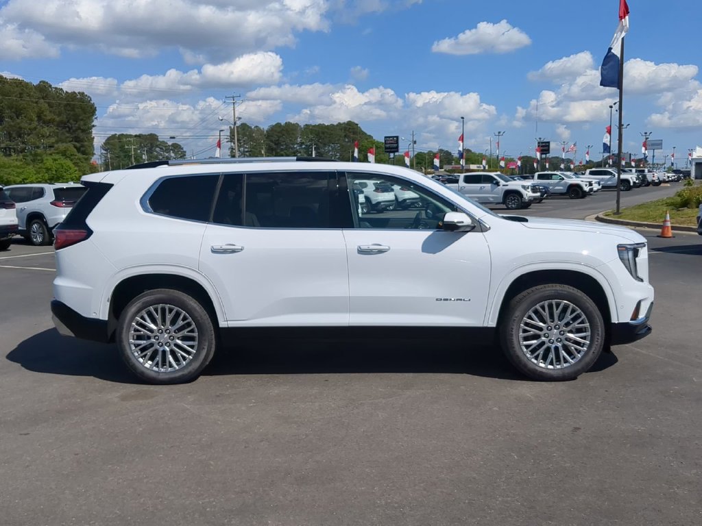 New 2026 GMC Acadia Denali SUV — photo 2 of 4