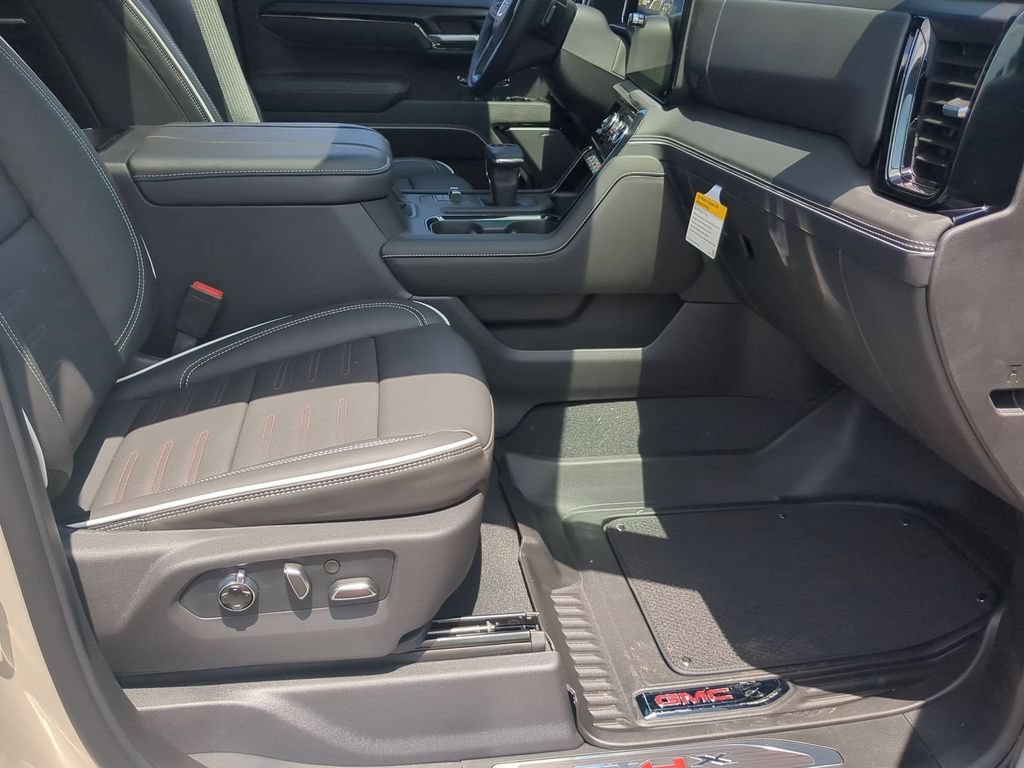 2026 GMC Sierra 1500 AT4X - Photo 28