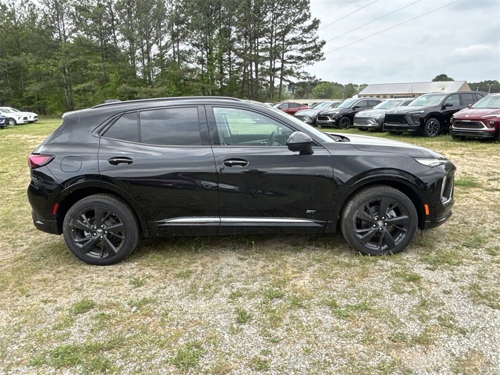 2025 Buick Envision Sport Touring photo 2