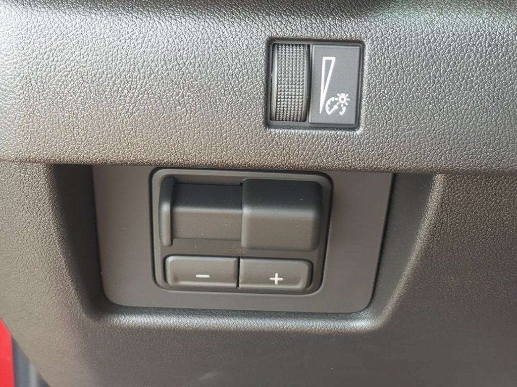 2026 GMC Canyon AT4 - Photo 17