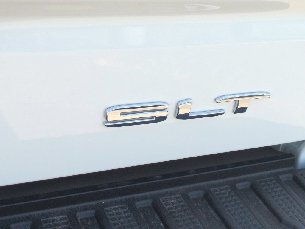 2026 GMC Sierra 1500 SLT - Photo 32