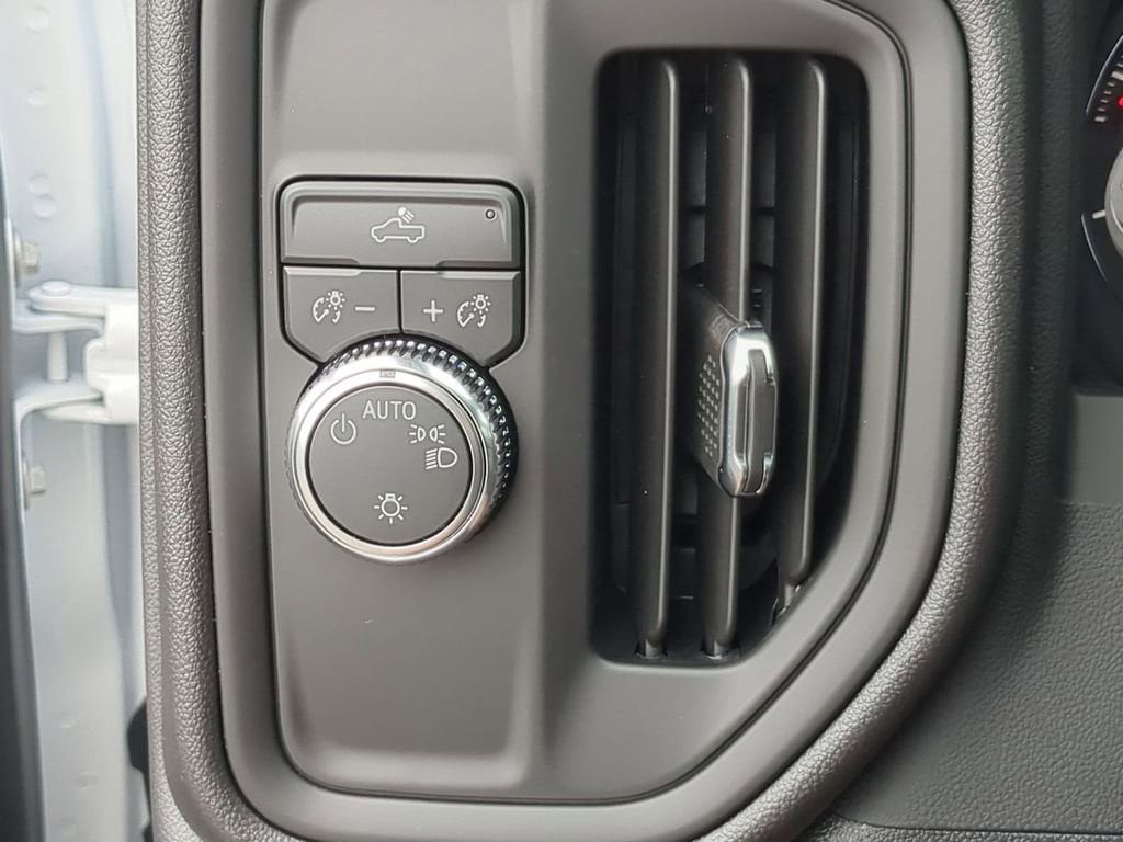 2026 GMC Sierra 1500 Pro - Photo 16