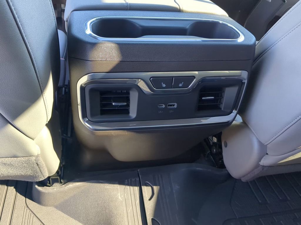 2026 GMC Sierra 1500 SLT - Photo 21