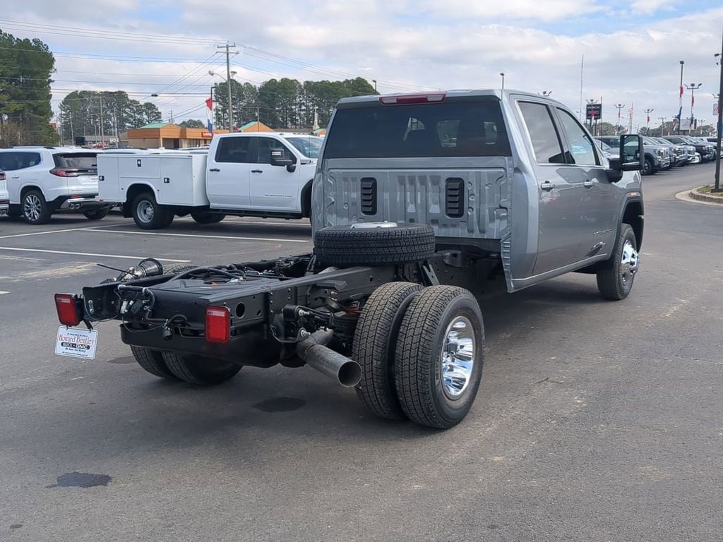 New 2026 GMC Sierra 3500 HD Chassis Cab SLE Truck