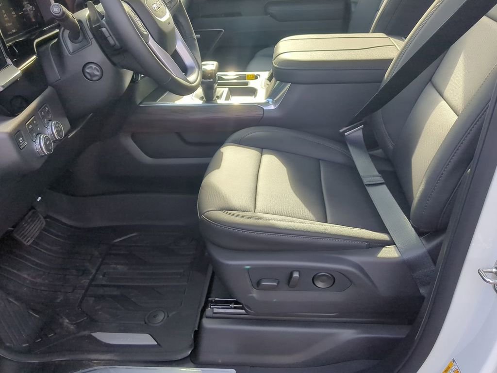 2026 GMC Sierra 1500 SLT - Photo 19
