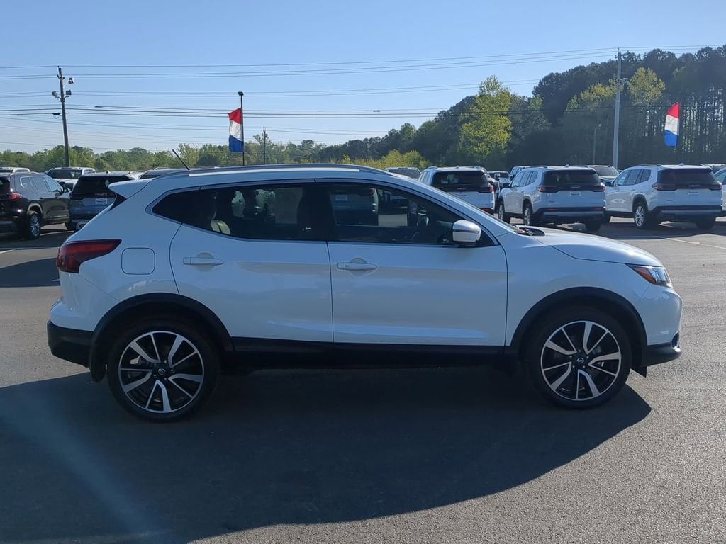 Used 2019 Nissan Rogue Sport SL with VIN JN1BJ1CP5KW229958 for sale in Albertville, AL