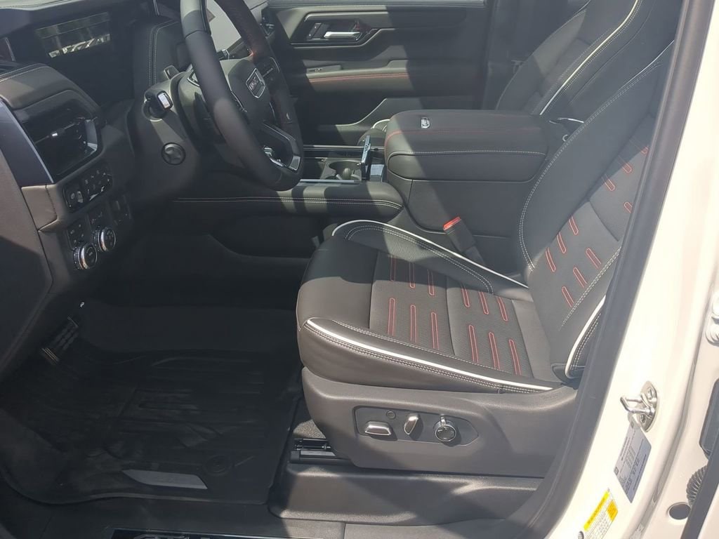 2026 GMC Yukon AT4 Ultimate - Photo 19
