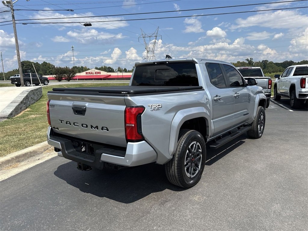 2024 Toyota Tacoma TRD Sport 4x4 photo 2