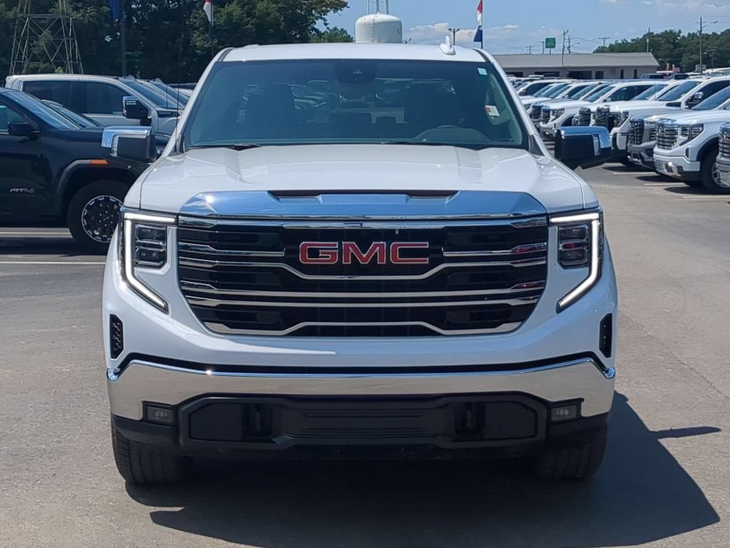 2026 GMC Sierra 1500 SLT - Photo 8