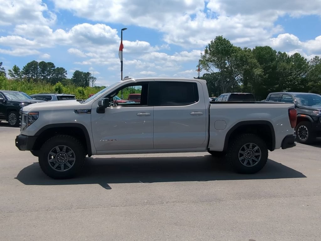 2026 GMC Sierra 1500 AT4X - Photo 6