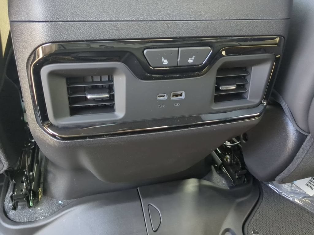 2026 GMC Sierra 1500 AT4X - Photo 21