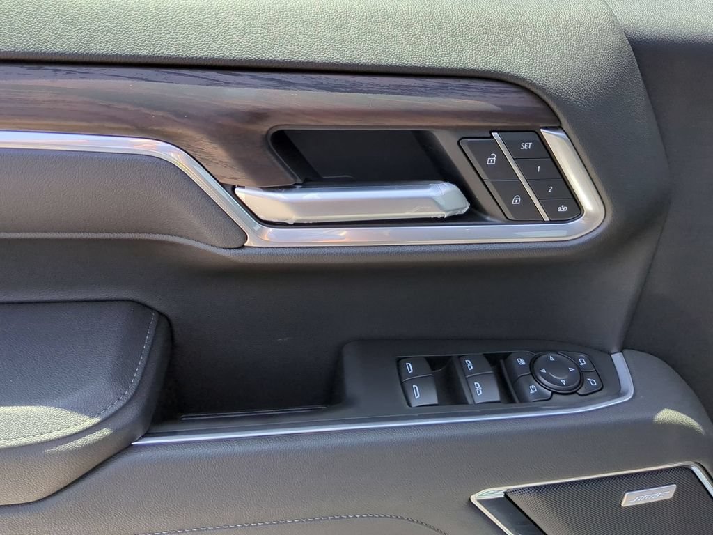 2026 GMC Sierra 1500 SLT - Photo 22